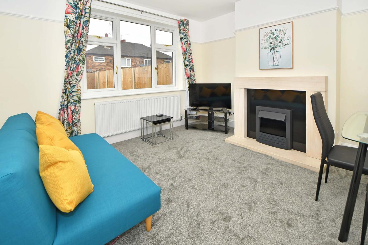 4 bedroom house for rent Nelson Road, StokeonTrent, ST4 7PD UniHomes