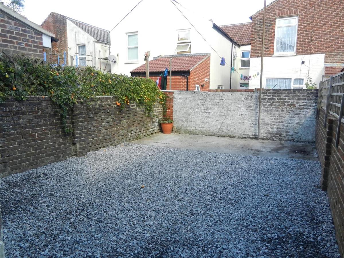 4 bedroom house for rent Manners Road, Portsmouth, PO4 0BD UniHomes