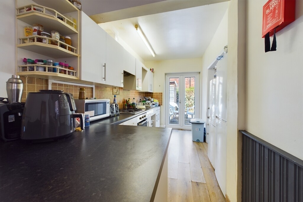 4 bedroom house for rent Kenilworth Road, Southampton, SO15 2GD UniHomes