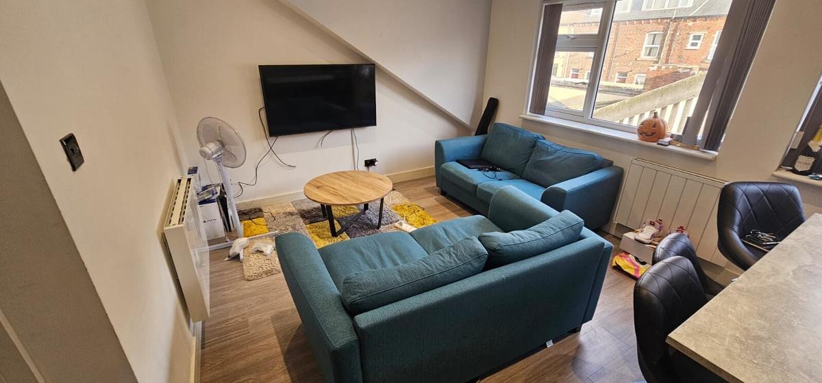 2 bedroom apartment on Burley Road, Burley, Leeds