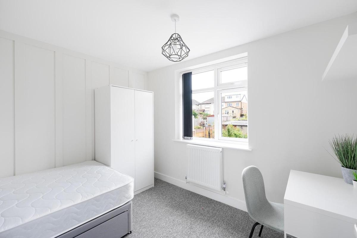 6 bedroom house for rent Mackie Road, Bristol, BS34 7LY UniHomes