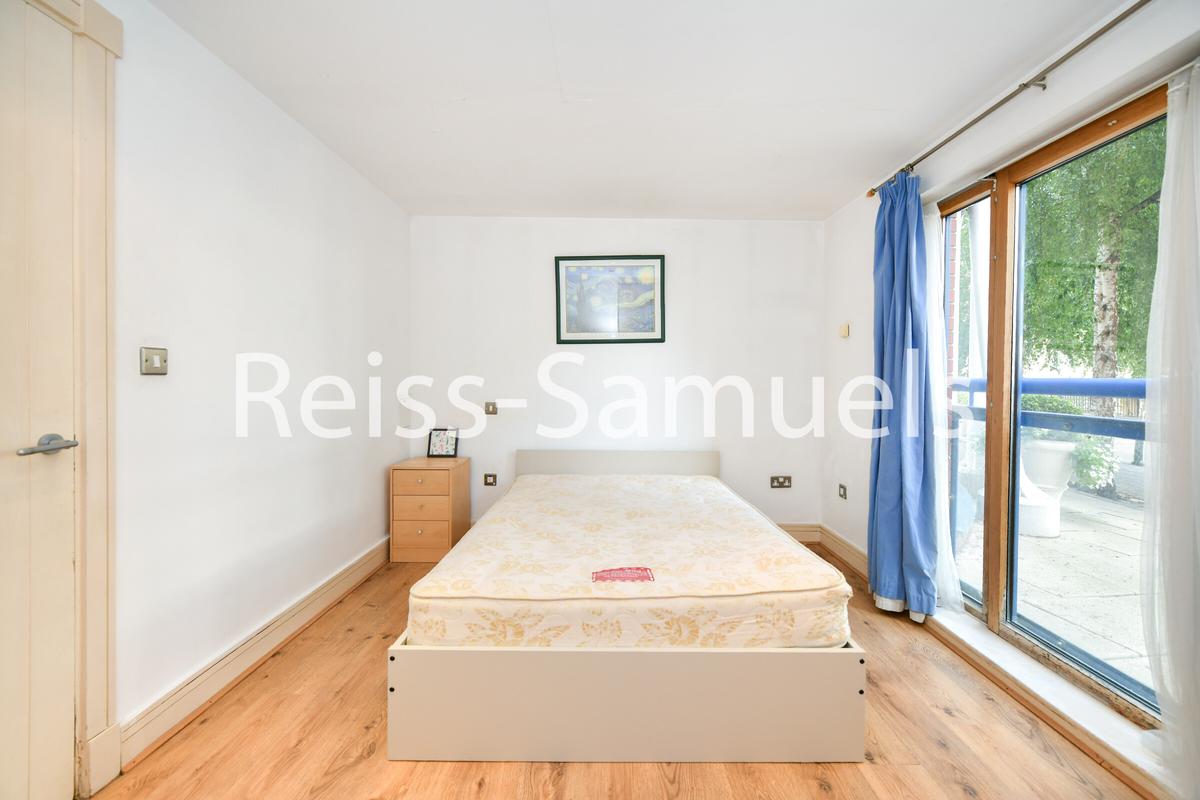 3 bedroom apartment for rent Newton Place, London, E14 3TT UniHomes