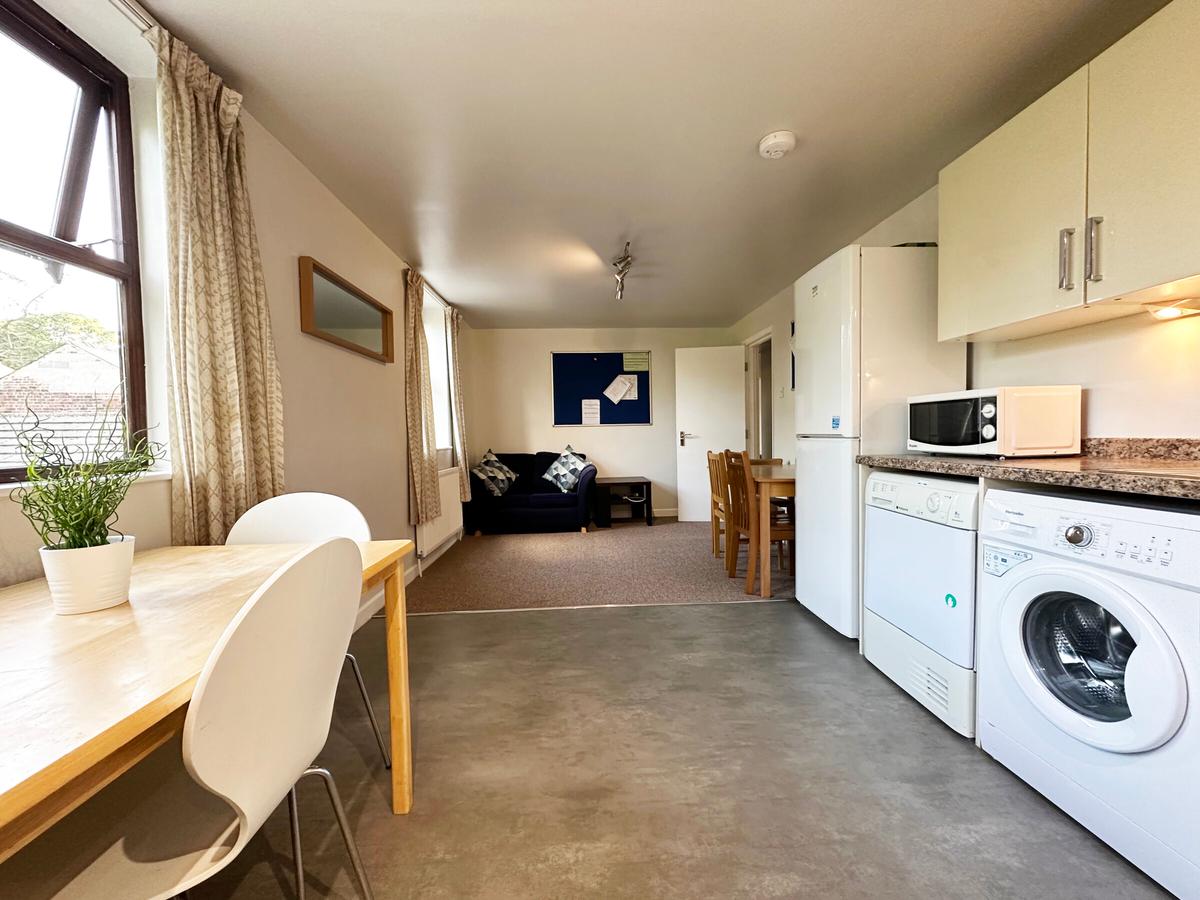 4 bedroom apartment for rent Hadfield Street, Sheffield, S6 3RR UniHomes