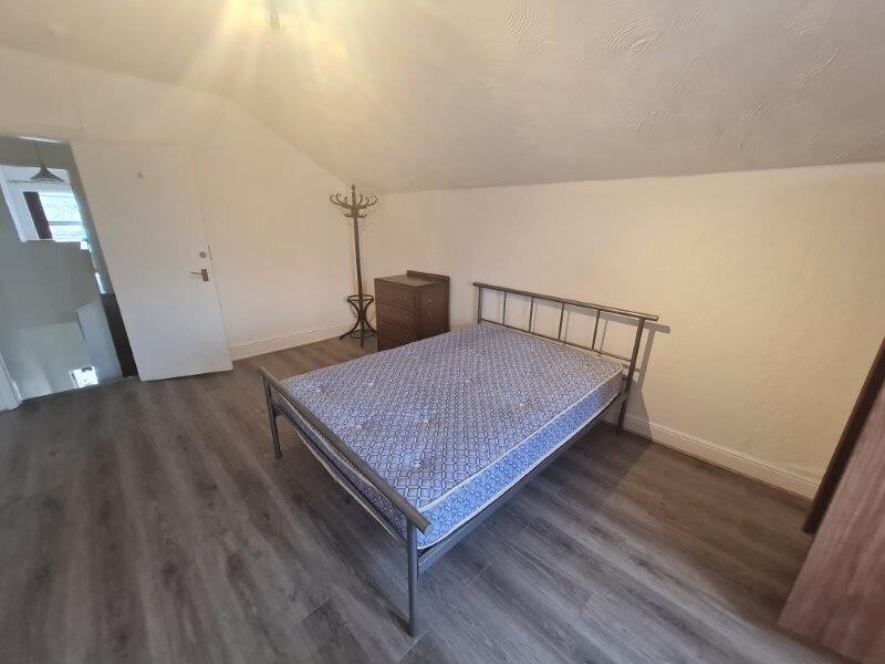 4 bedroom apartment for rent Wilbraham Road, Manchester, M21 0AS UniHomes