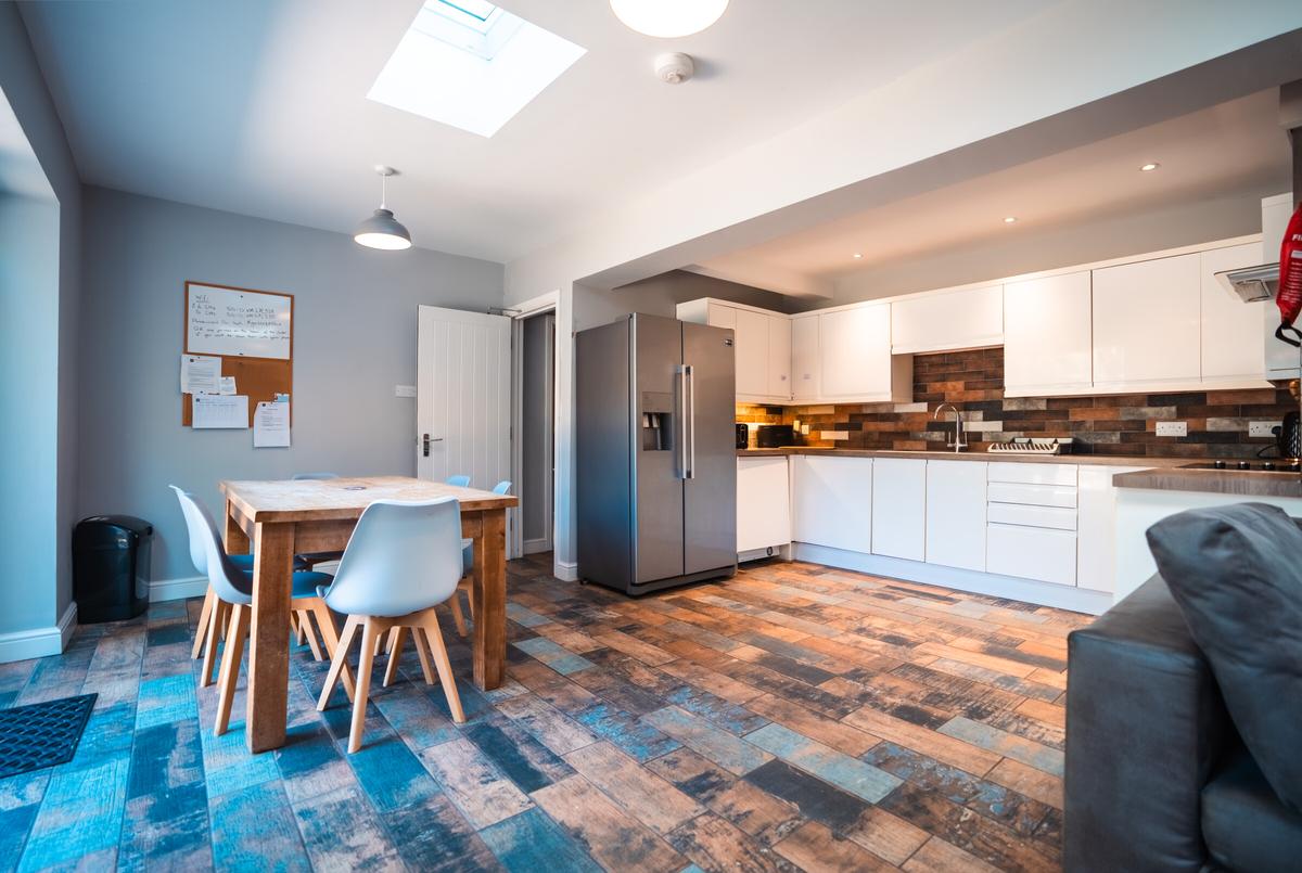 6 bedroom house on Heath Hill Avenue, Moulsecoomb, Brighton