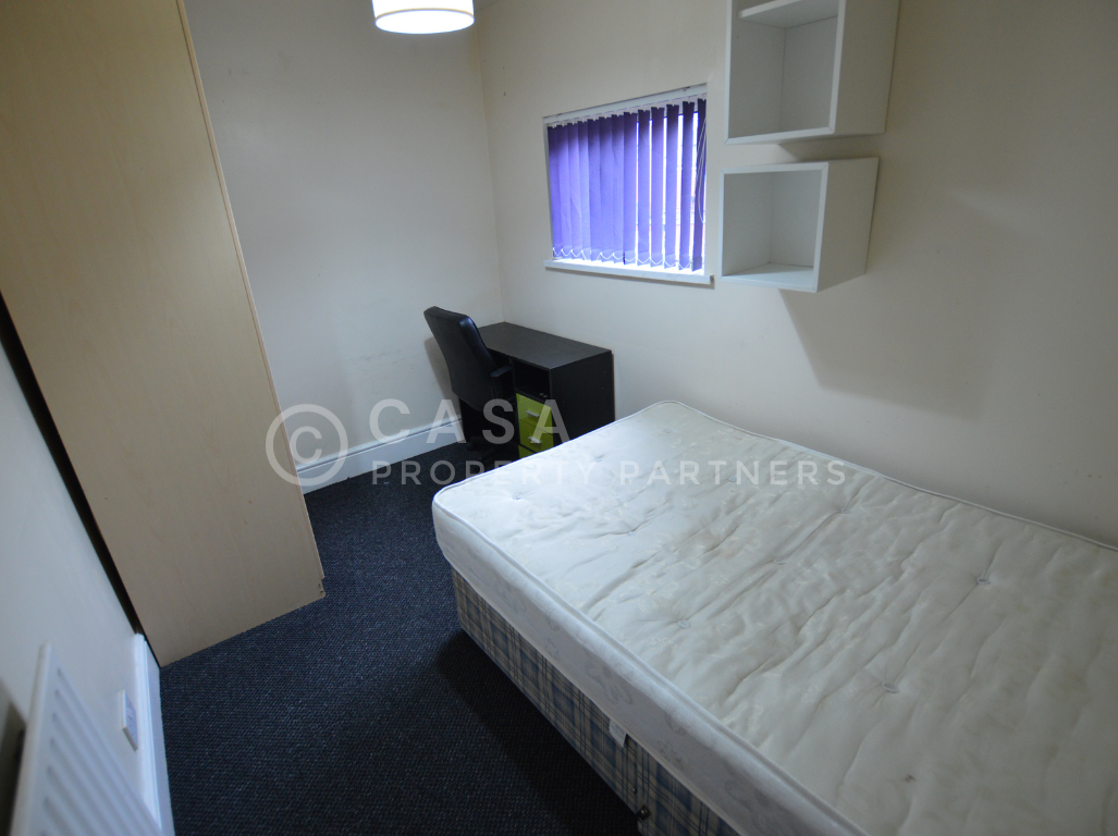 8 bedroom house for rent Hessle Place, Leeds, LS6 1EU UniHomes