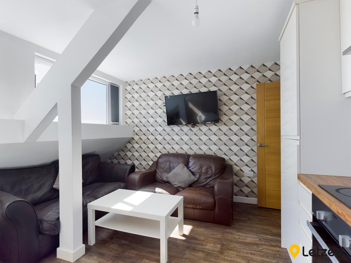 1 bedroom apartment on Fabian Way, Port Tennant, Swansea