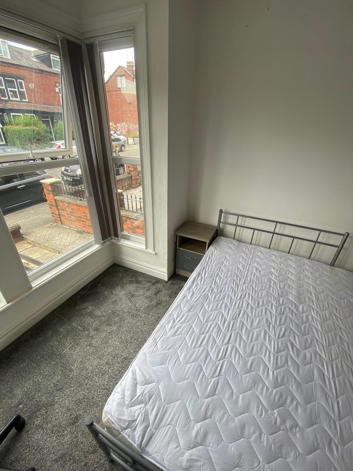 6 bedroom house for rent Headingley Mount, Leeds, LS6 3EL UniHomes