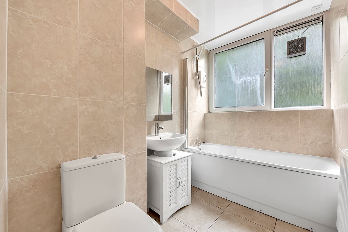 4 bedroom house for rent Dorset Road London, SW8 1AQ UniHomes