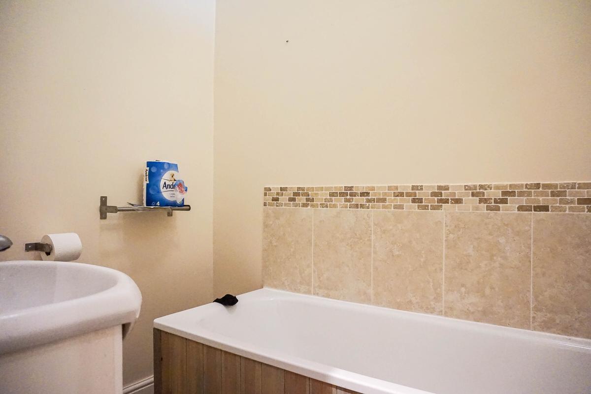 3 bedroom house for rent Otley Road, Leeds, LS6 4DL UniHomes