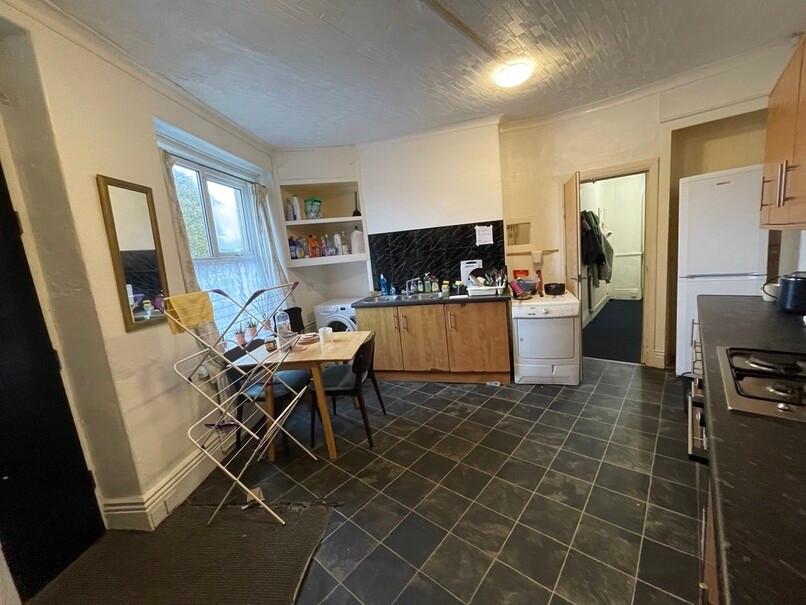 4 bedroom house for rent Crookes Road, Sheffield, S10 5BE UniHomes