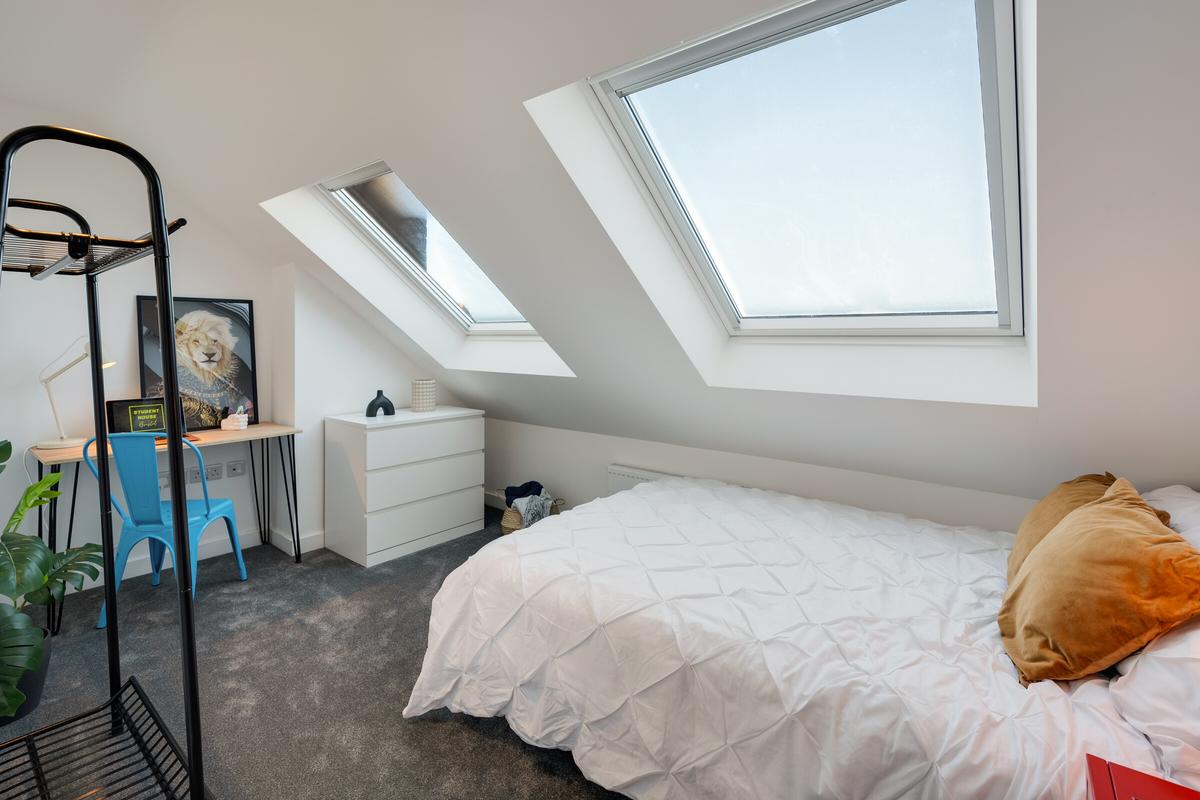 7 bedroom house for rent Warren Road, Bristol, BS34 7EJ UniHomes