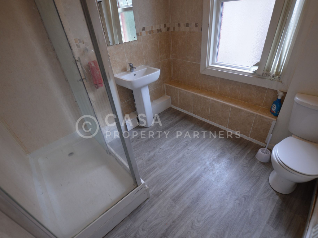 12 bedroom house for rent North Grange Road, Leeds, LS6 2BR UniHomes