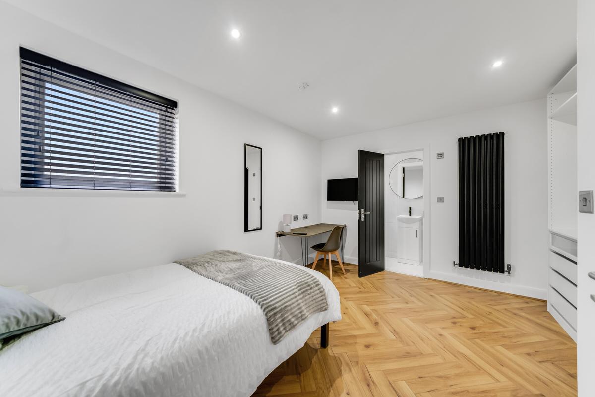 6 bedroom house on Thornycroft Road, Wavertree, Liverpool