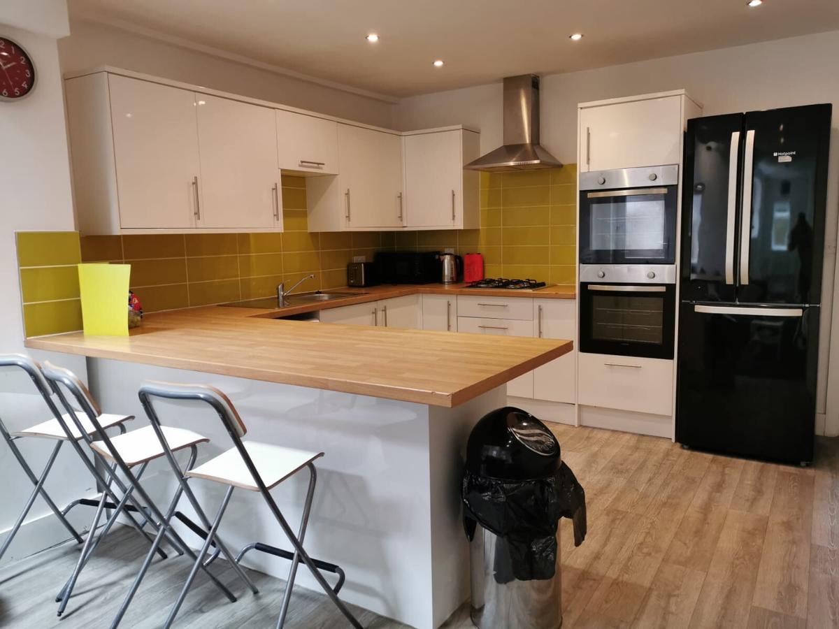 6 bedroom house for rent Teignmouth Road, Birmingham, B29 7AY UniHomes