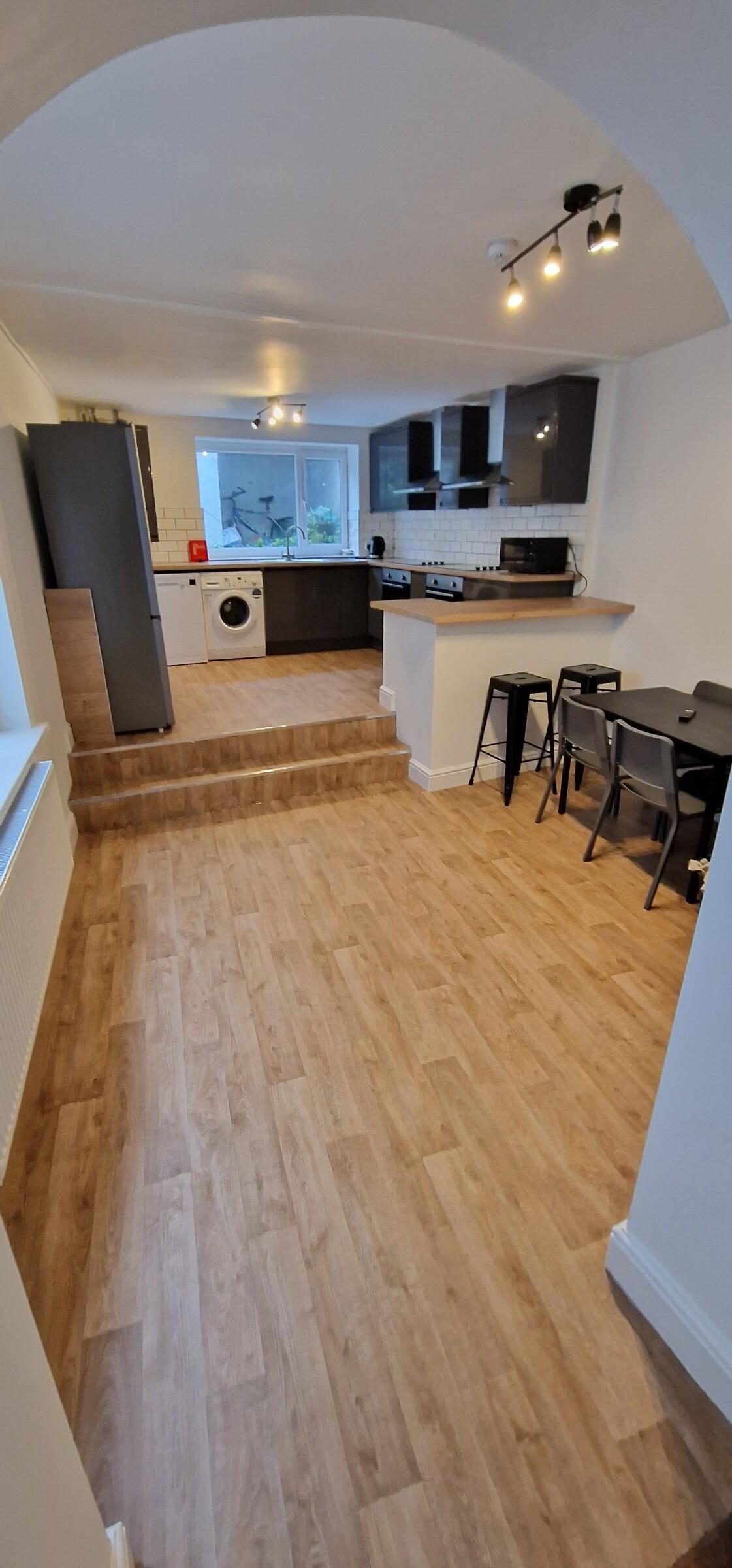 6 bedroom house for rent Bryn Road, Swansea, SA2 0AS UniHomes