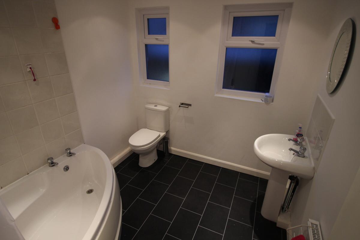 5 bedroom house for rent Manor Terrace, Leeds, LS6 1BU UniHomes