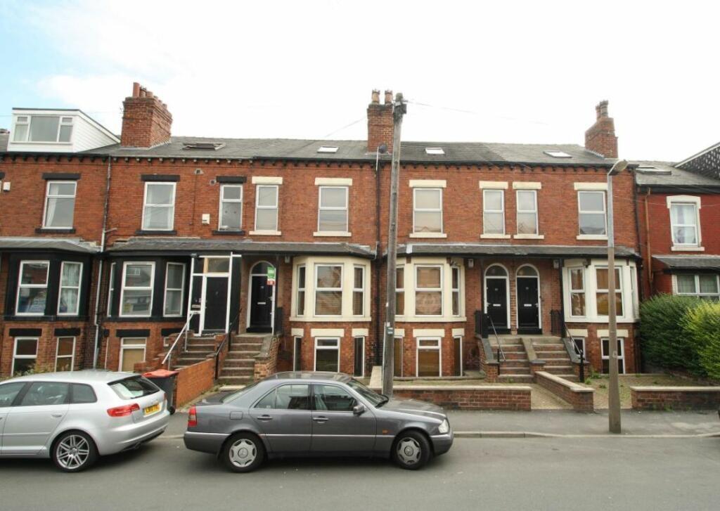 8 bedroom house for rent Queens Road, Leeds, LS6 1HU UniHomes