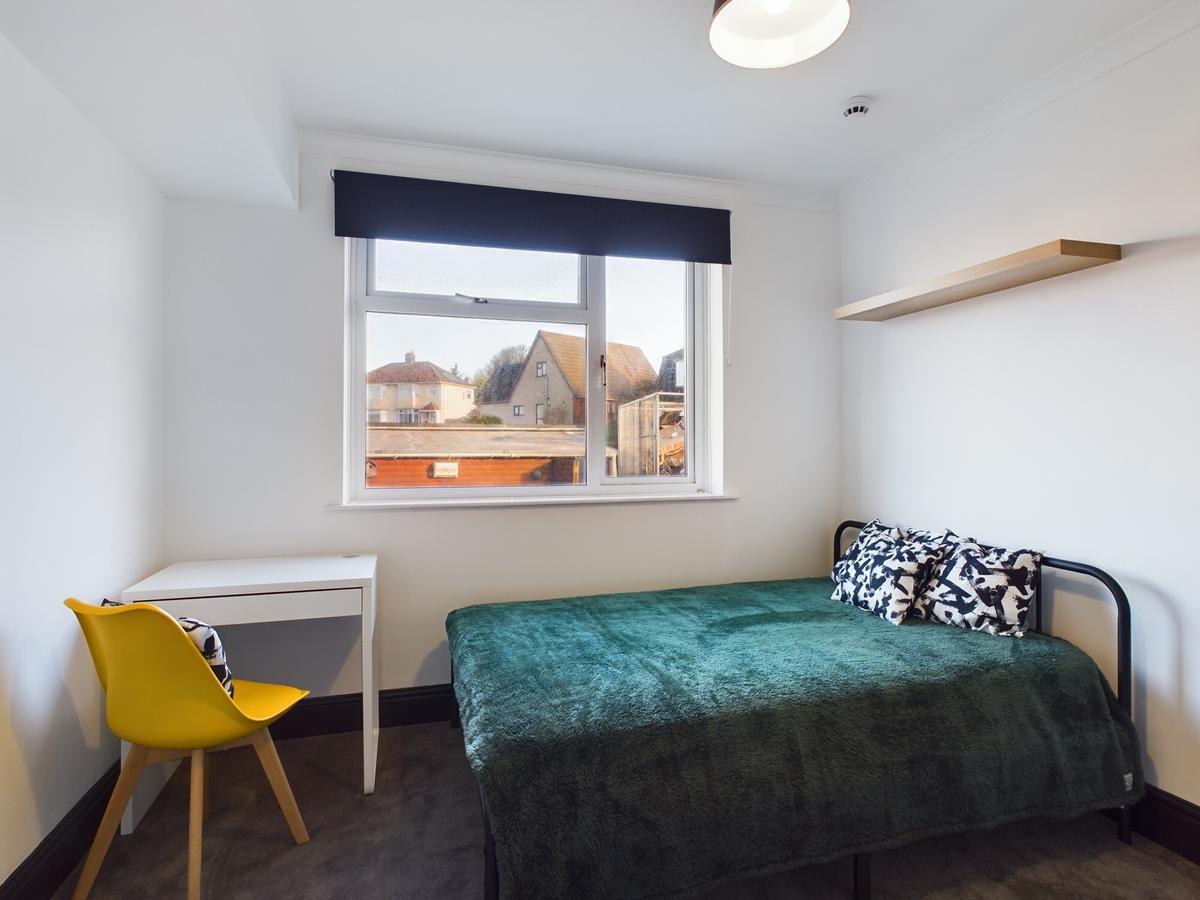 6 bedroom house for rent Monks Park Avenue, Bristol, BS7 0UN UniHomes