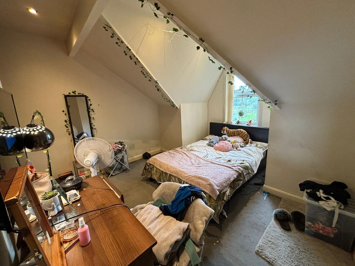 6 bedroom house for rent Graham Grove, Leeds, LS4 2NF UniHomes