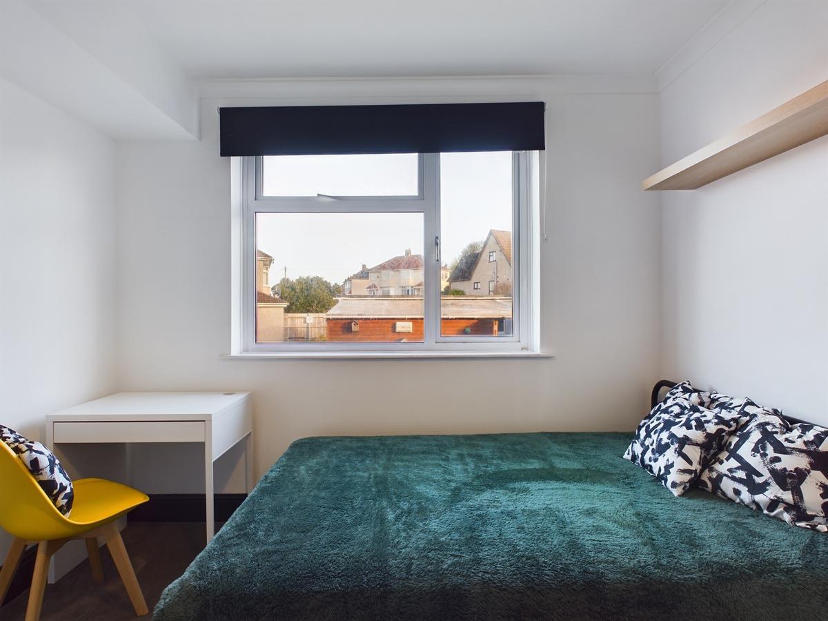 6 bedroom house for rent Monks Park Avenue, Bristol, BS7 0UN UniHomes