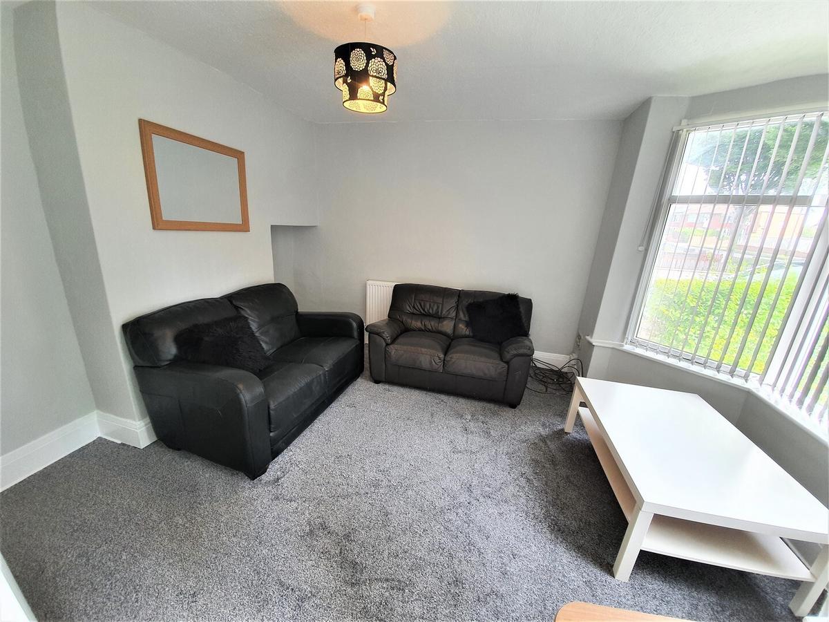 2 bedroom house for rent Cranbrook Avenue Hull, HU6 7TT UniHomes