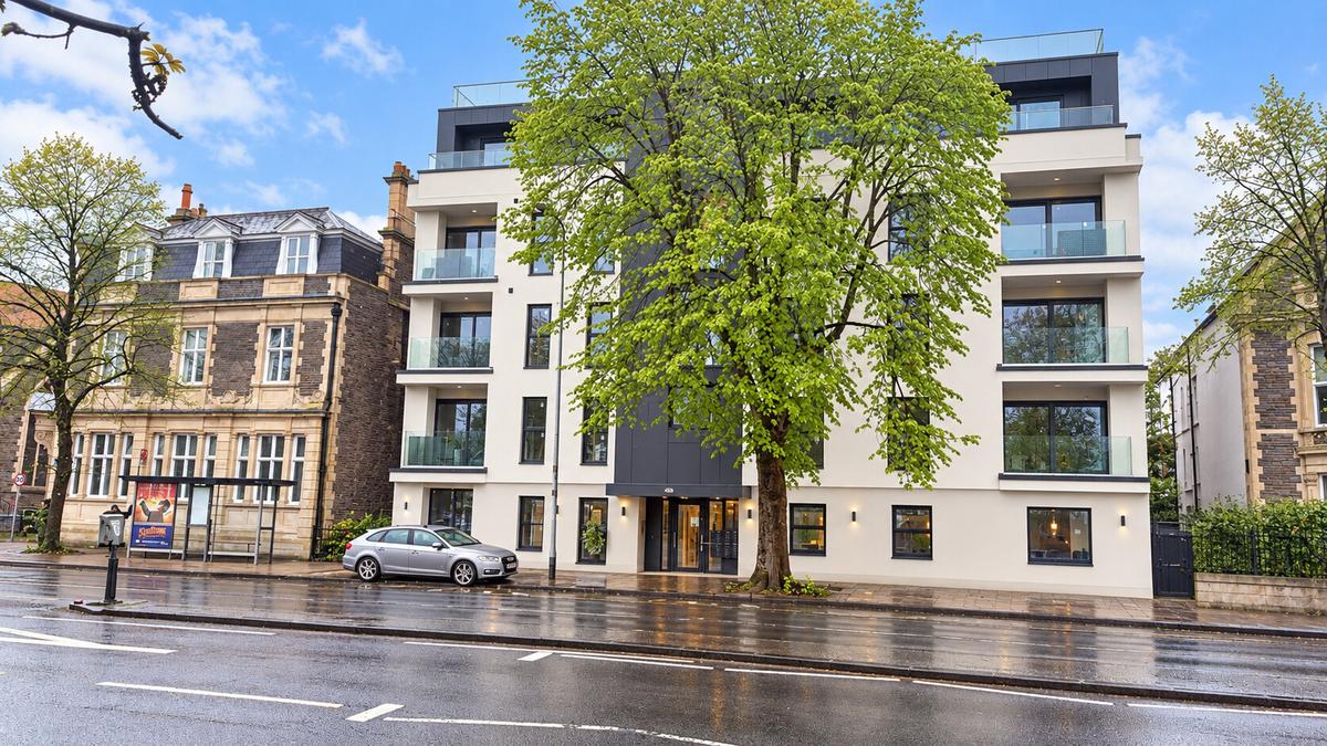 1 bedroom apartment on Cenydd Court ,Newport Road, Roath, Cardiff