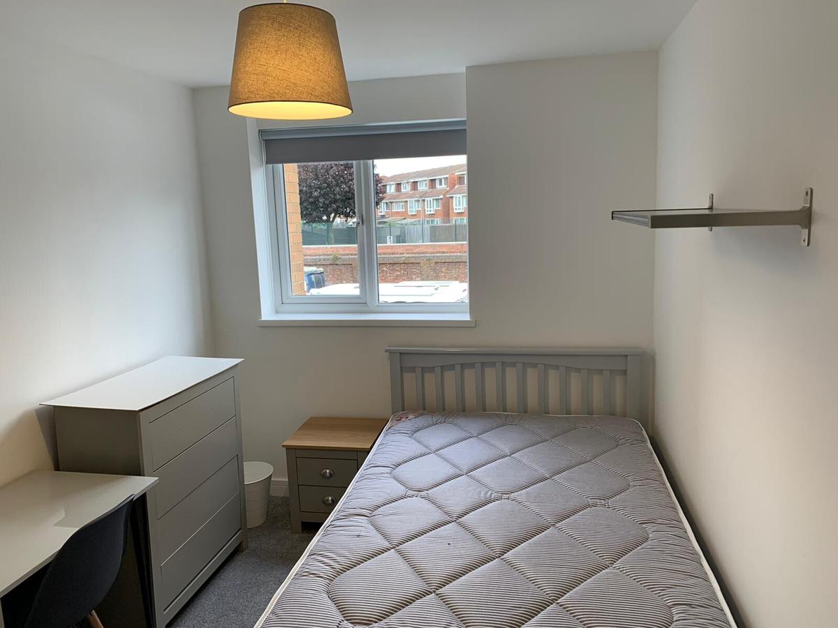 6 bedroom house for rent Raglan Street, Portsmouth, PO5 4LY UniHomes