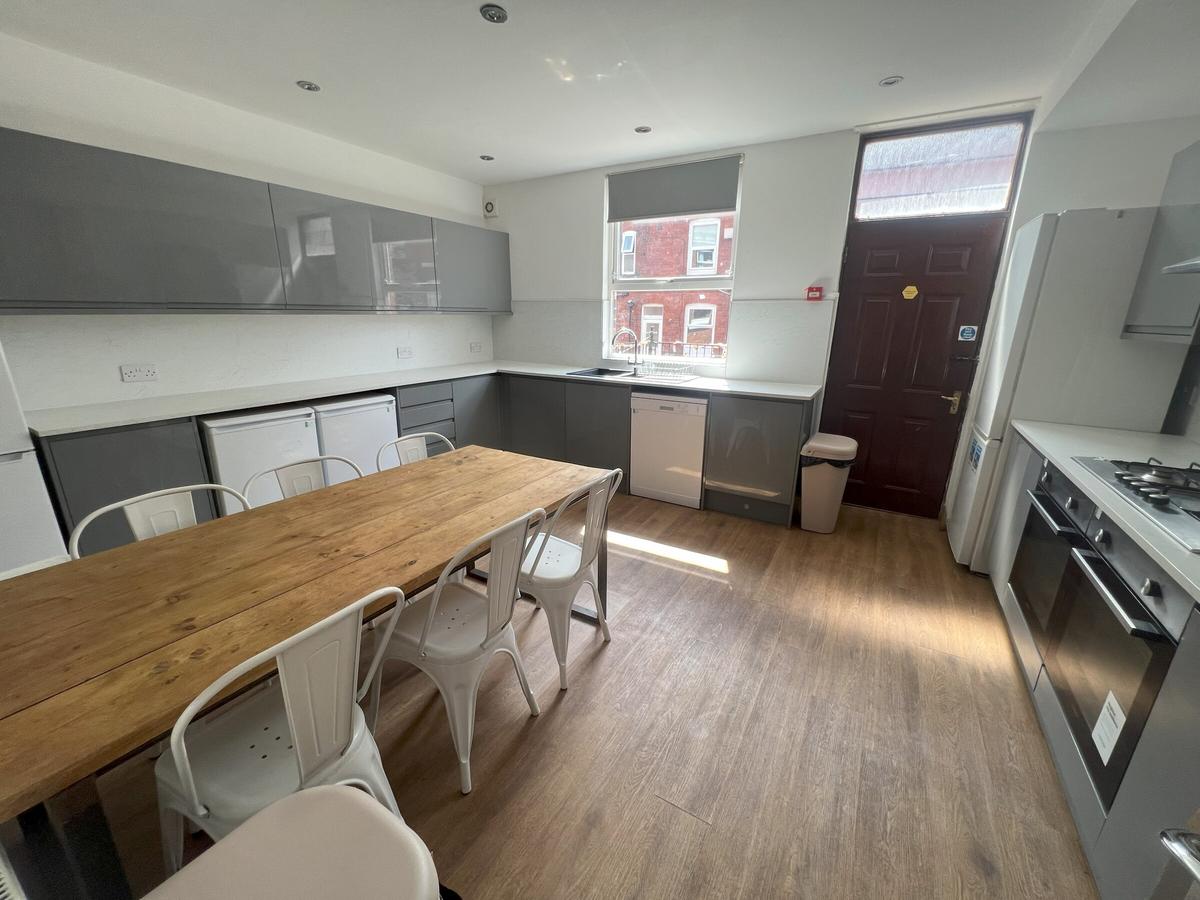 8 bedroom house for rent Welton Road, Leeds, LS6 1EE UniHomes