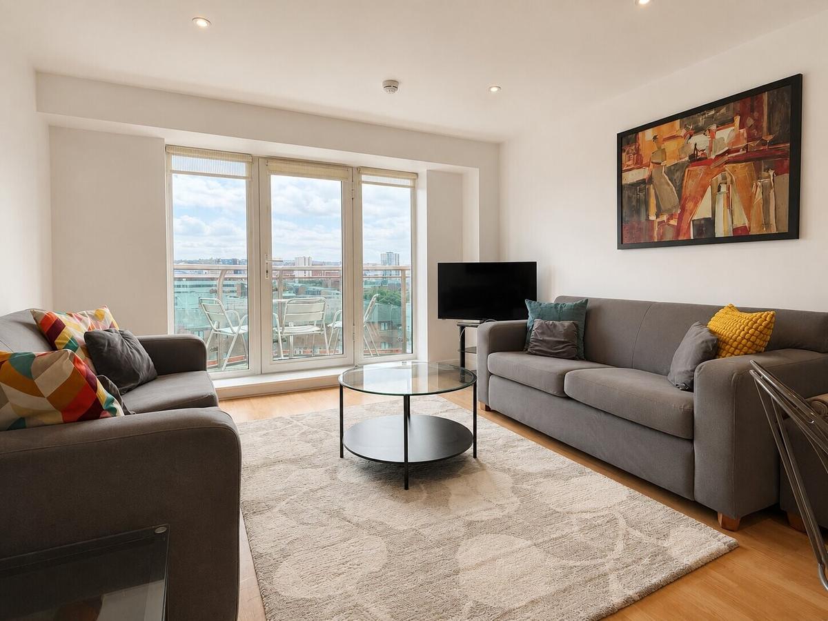 3 bedroom apartment on Eldon Street, City Centre, Sheffield