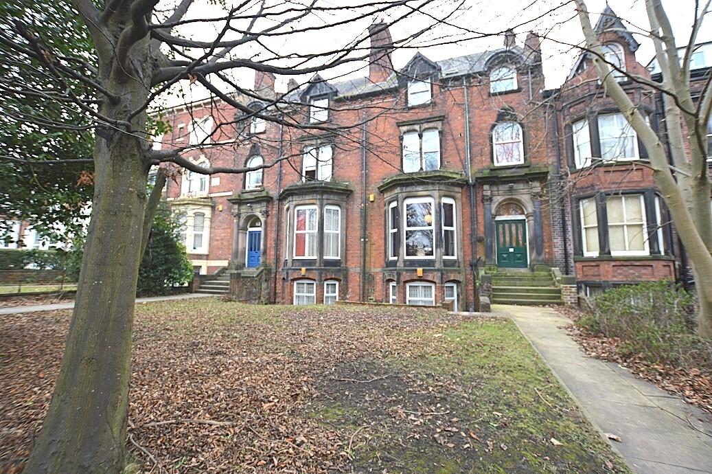 3 bedroom apartment for rent Moorland Road, Leeds, LS6 1AL UniHomes