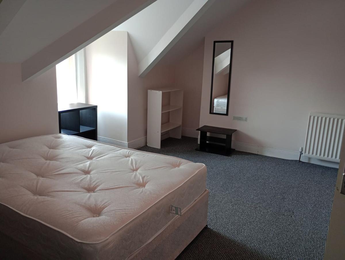 5 bedroom house for rent Sefton Avenue, Newcastle, NE6 5QR UniHomes