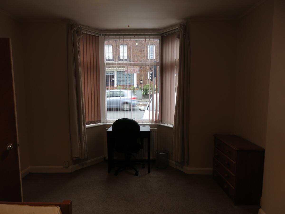 6 bedroom house for rent Derby Road, Nottingham, NG7 2DZ UniHomes