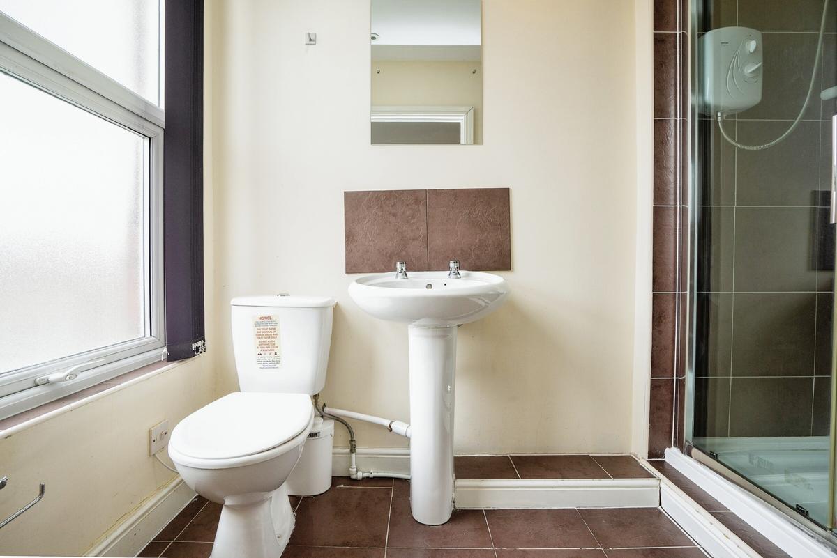 5 bedroom house for rent Penelope Road, Manchester, M6 7GH UniHomes