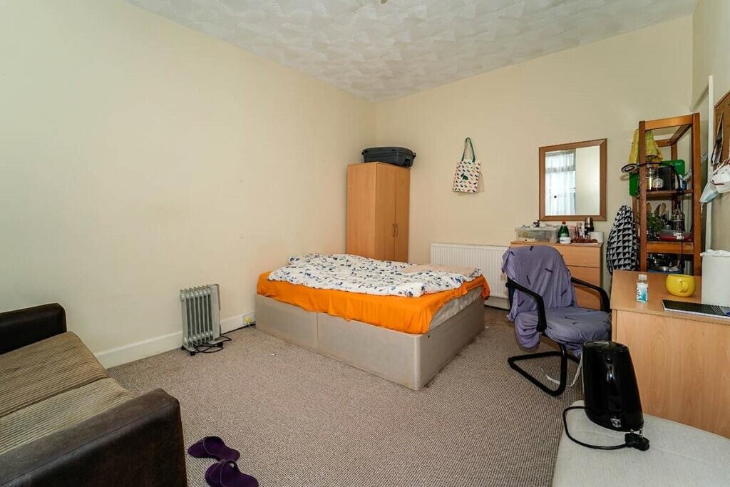 4 bedroom house for rent Baileys Road, Portsmouth, PO5 1EA UniHomes