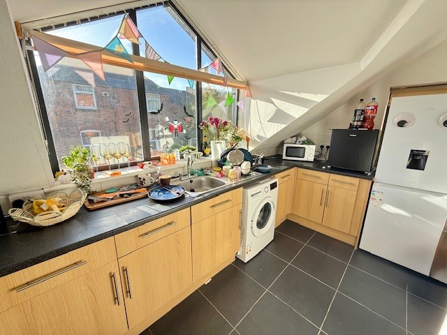 5 bedroom house on Arthur Street, Arboretum, Nottingham