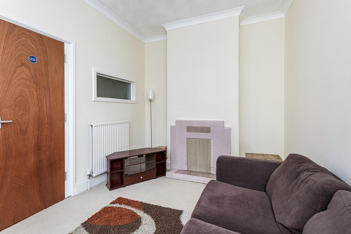 4 bedroom house for rent Hampshire Street, Portsmouth, PO1 5LG UniHomes