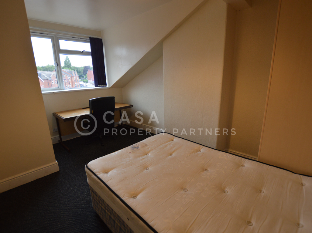 8 bedroom house for rent Hessle Place, Leeds, LS6 1EU UniHomes