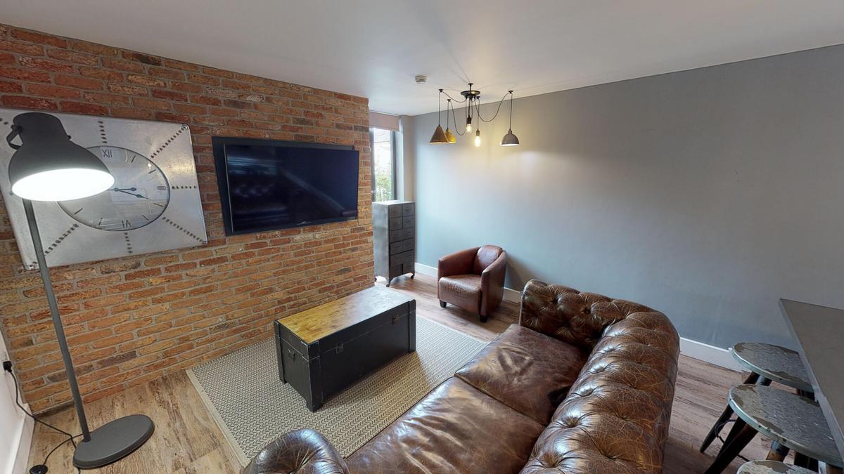 4 bedroom apartment for rent Moorland Avenue Flat 3, Leeds, LS6 1AP