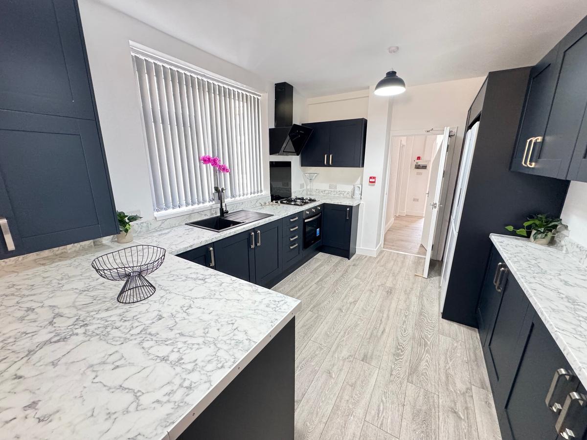 6 bedroom house on Moy Road, Roath, Cardiff