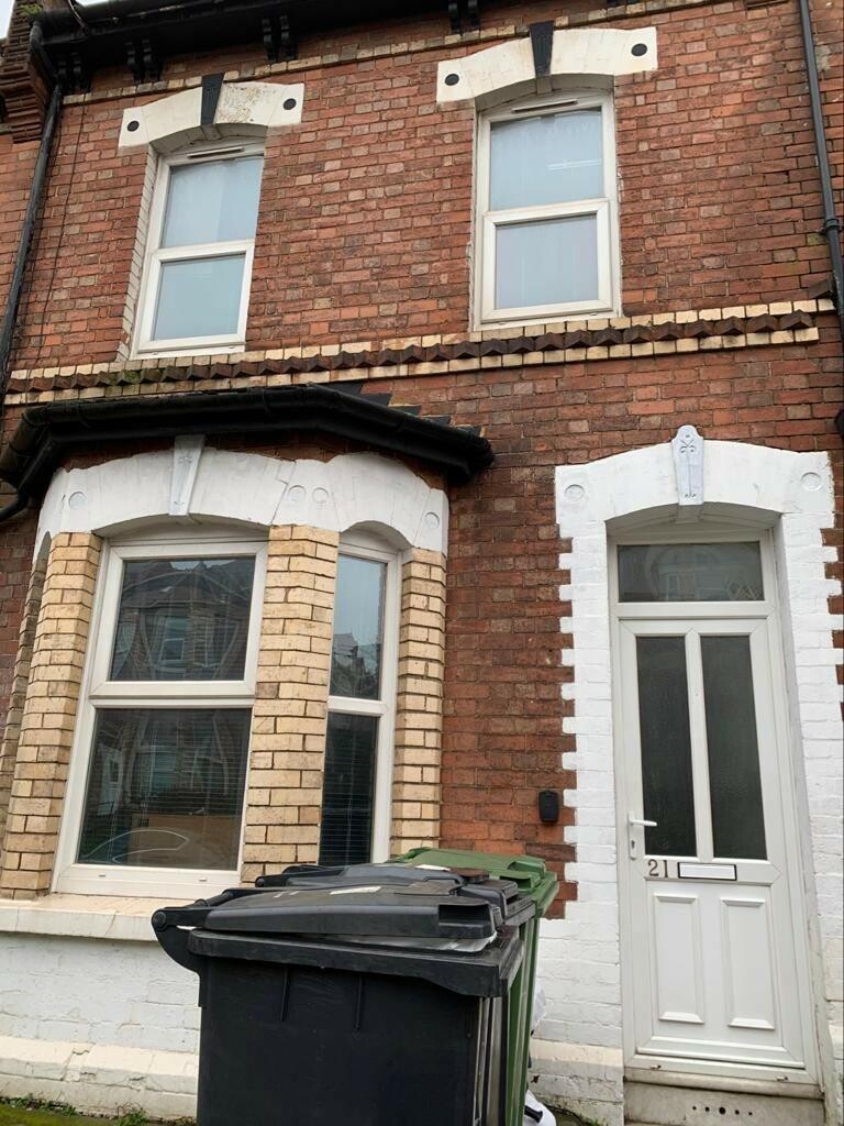 5 bedroom house for rent Pinhoe Road Exeter, EX4 7HS UniHomes