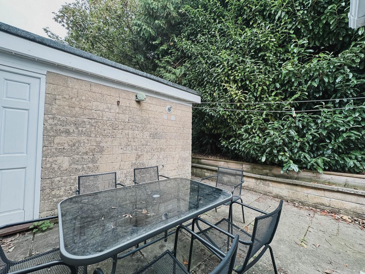 6 bedroom house for rent Entry Hill Park, Bath, BA2 5LU UniHomes