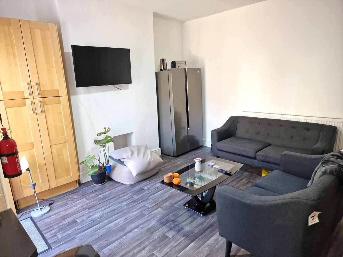 5 bedroom house for rent Sefton Road, Birmingham, B16 9DR UniHomes