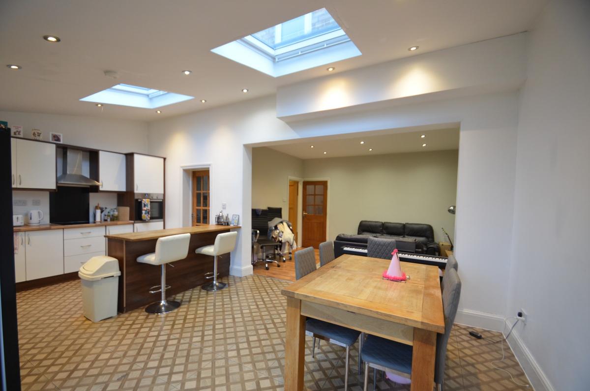 6 bedroom house on Runnemede Road, Egham, Surrey