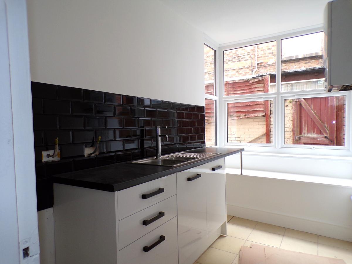 2 bedroom house for rent Festing Road Portsmouth, PO4 0NG | UniHomes