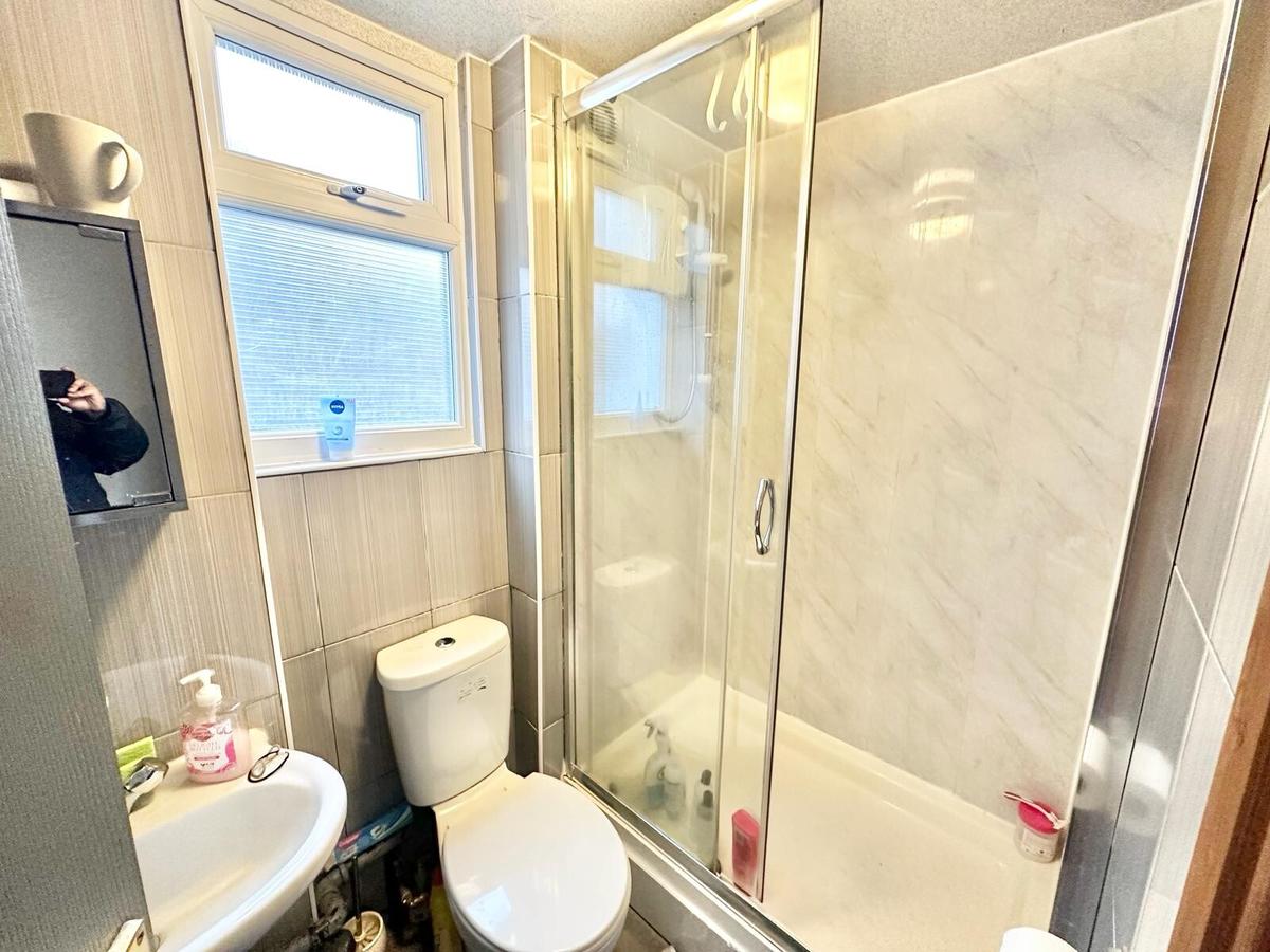 6 bedroom house for rent Dawlish Road Birmingham, B29 7AH UniHomes