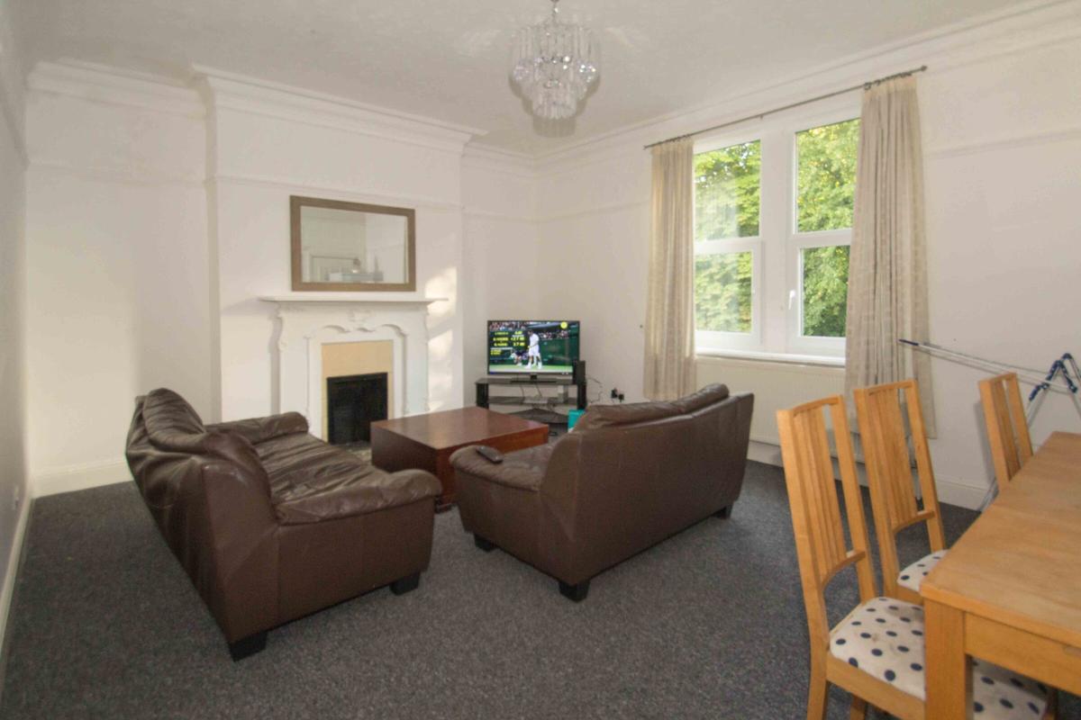 5 bedroom house for rent Otley Road Leeds, LS16 5JX UniHomes