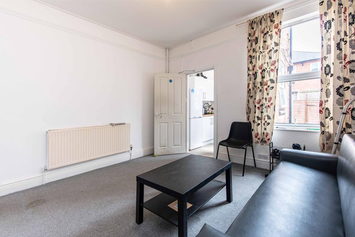 2 bedroom house for rent Stanley Road, Nottingham, NG7 6HP UniHomes