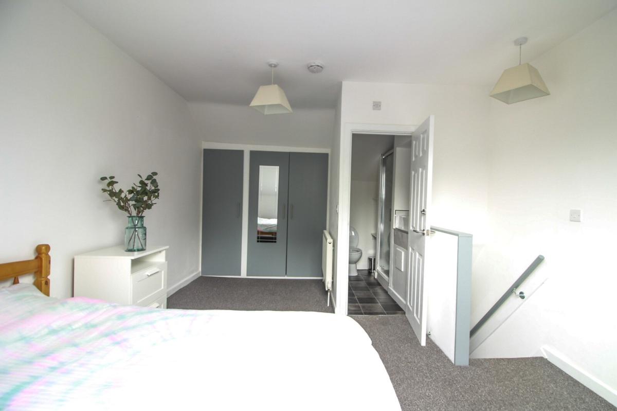 4 bedroom house for rent Abbeydale Road, Sheffield, S7 1FE UniHomes