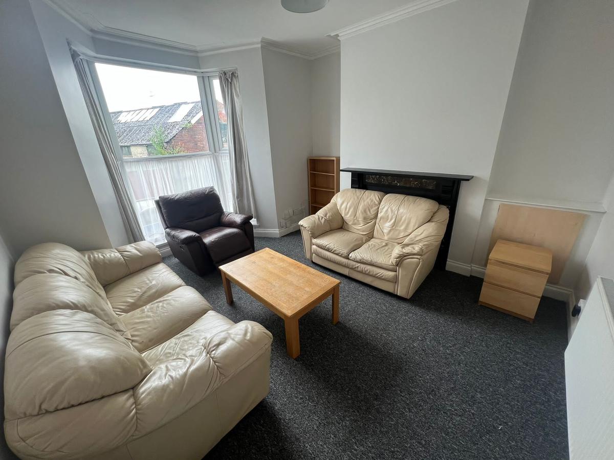 4 bedroom house for rent Bay View Terrace, Swansea, SA1 4LT UniHomes